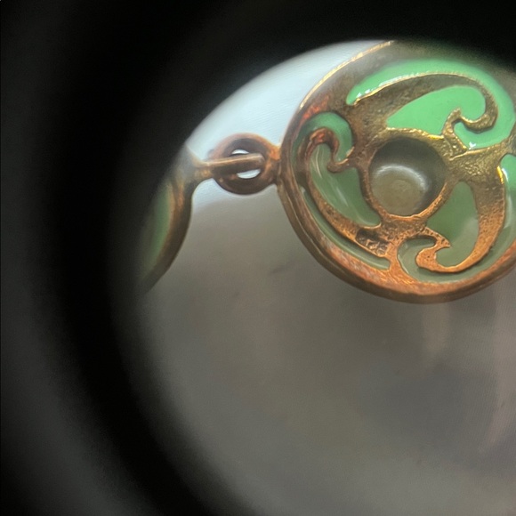 Sterlings 925 & green enamel Elegant Green and Gold Bracelet - Picture 6 of 9